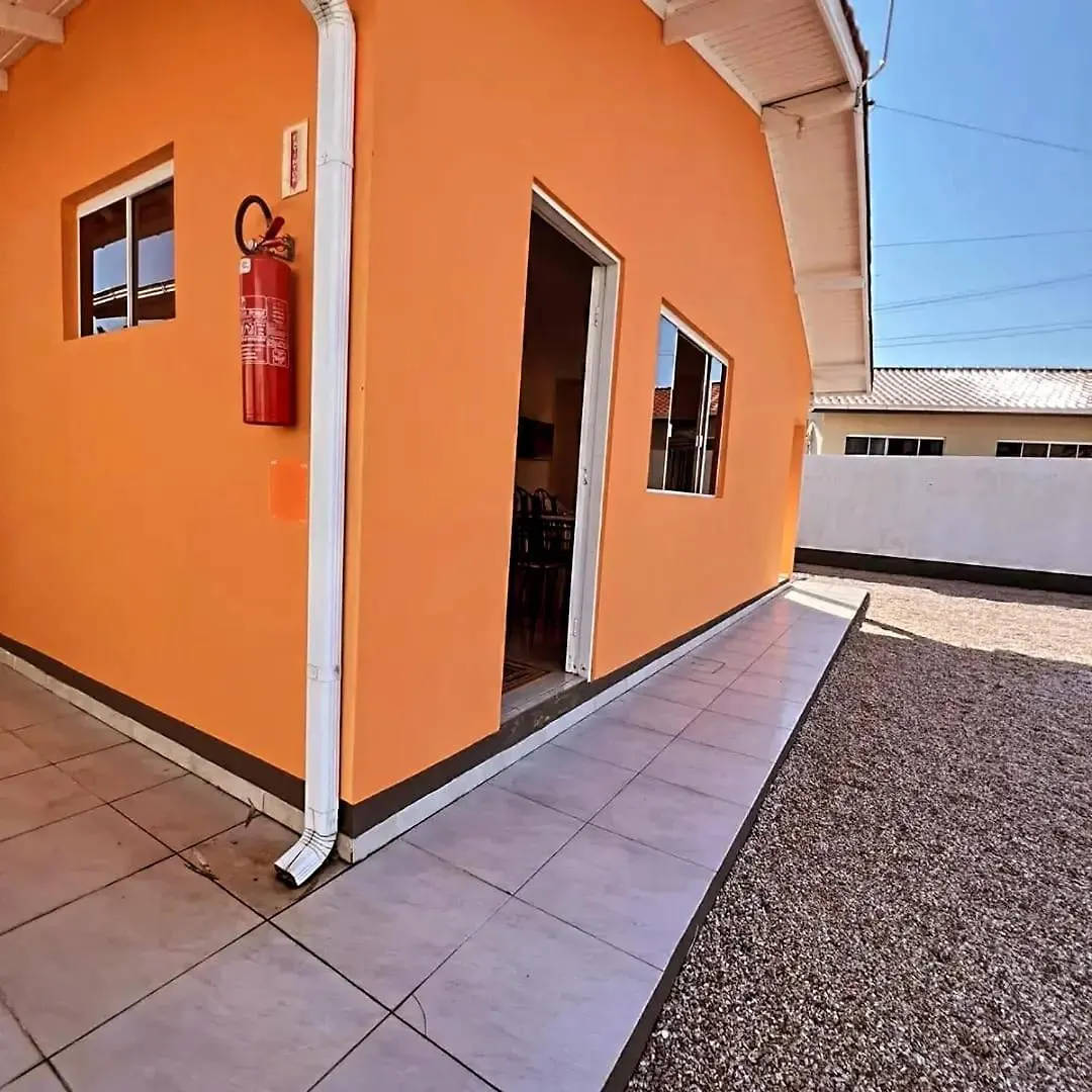 Villa Refugio Da Camboa - Casa Laranja à Armação 0*,  Brésil